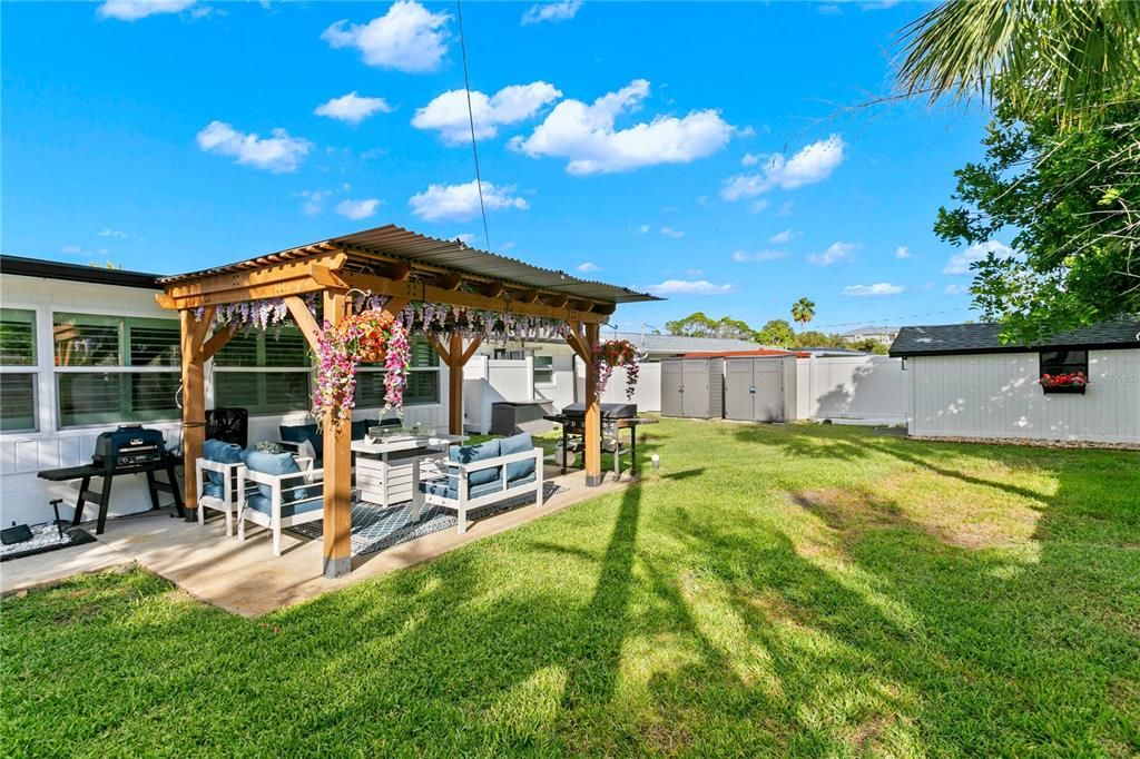 For Sale: $625,000 (4 beds, 3 baths, 1792 Square Feet)