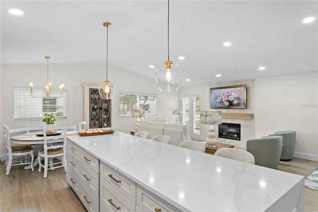 For Sale: $625,000 (4 beds, 3 baths, 1792 Square Feet)