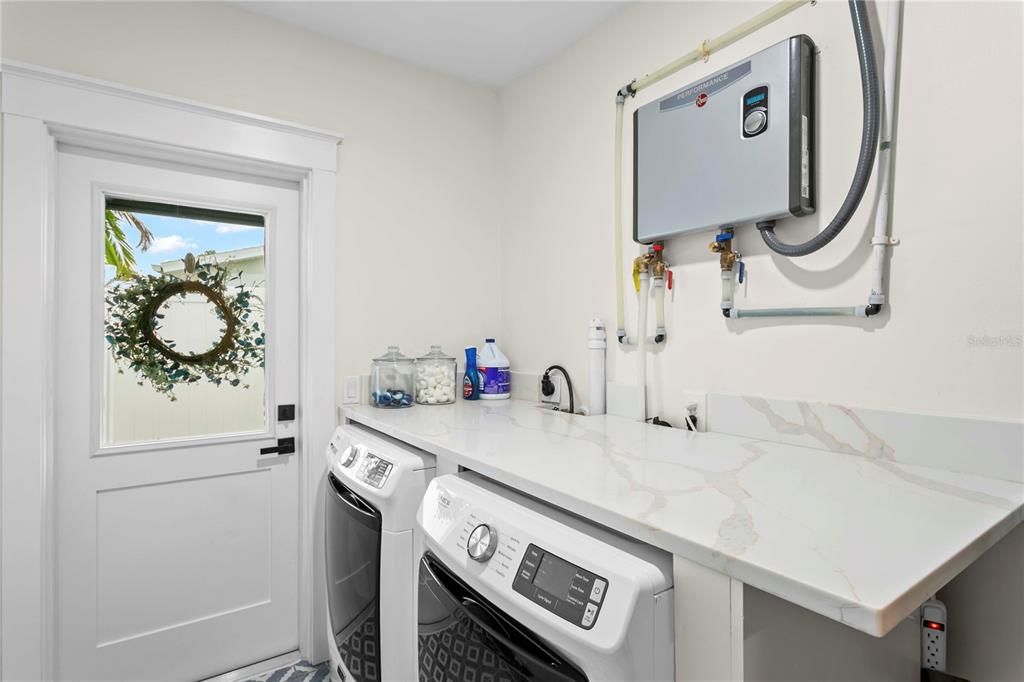 For Sale: $625,000 (4 beds, 3 baths, 1792 Square Feet)