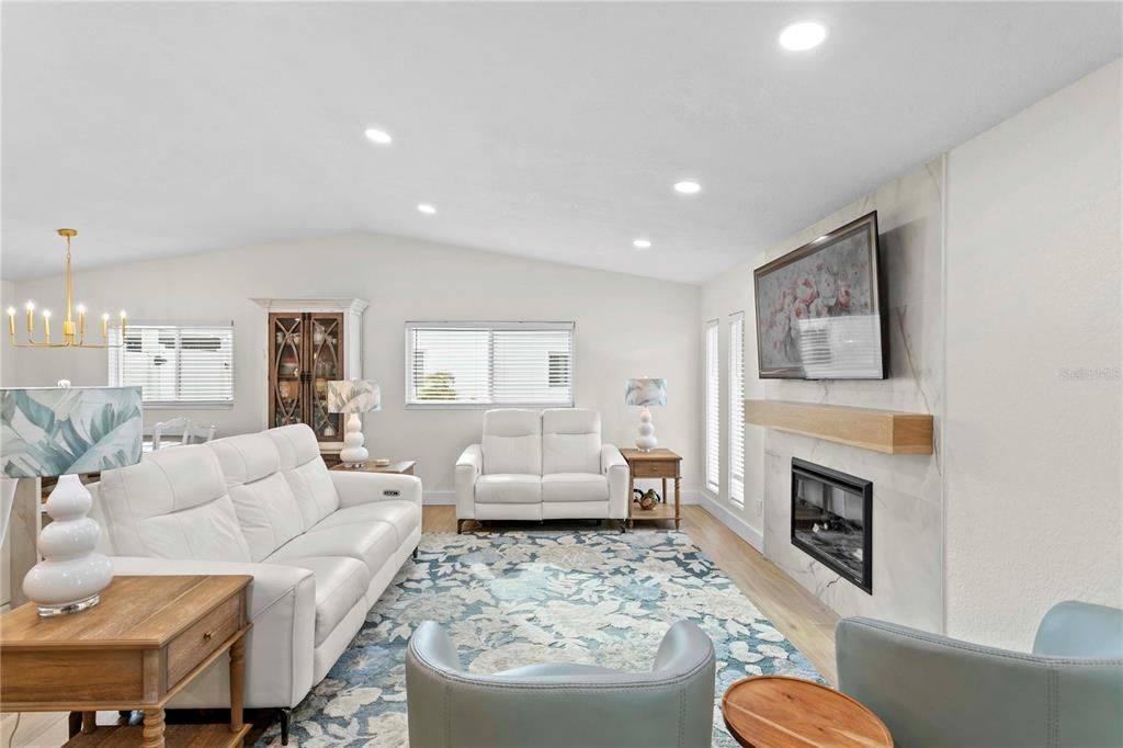 For Sale: $625,000 (4 beds, 3 baths, 1792 Square Feet)