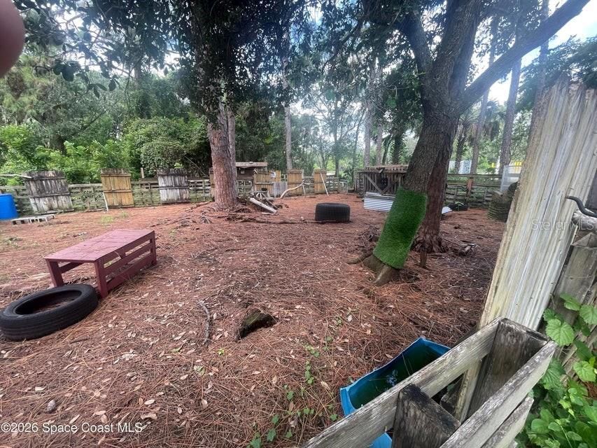 На продажу: $225,000 (1.48 acres)