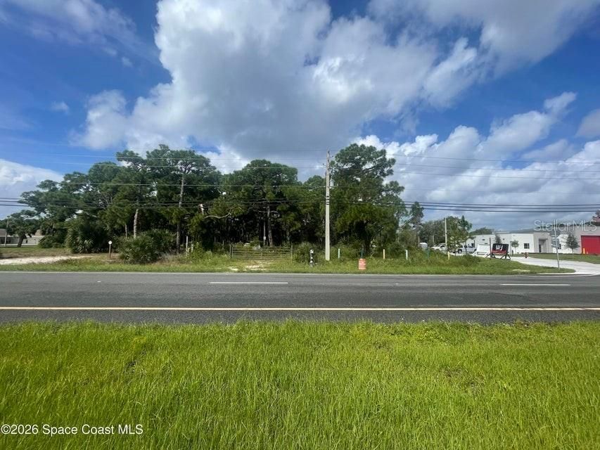 На продажу: $225,000 (1.48 acres)