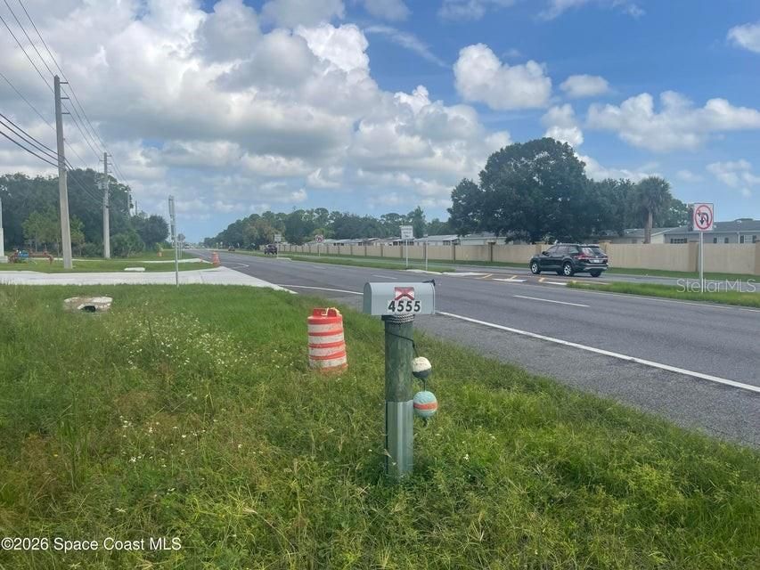 На продажу: $225,000 (1.48 acres)