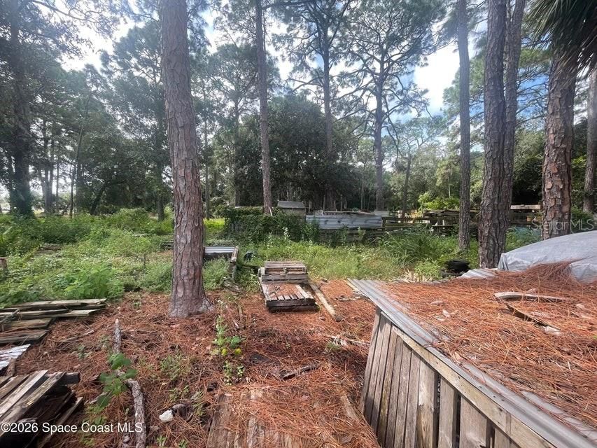 На продажу: $225,000 (1.48 acres)
