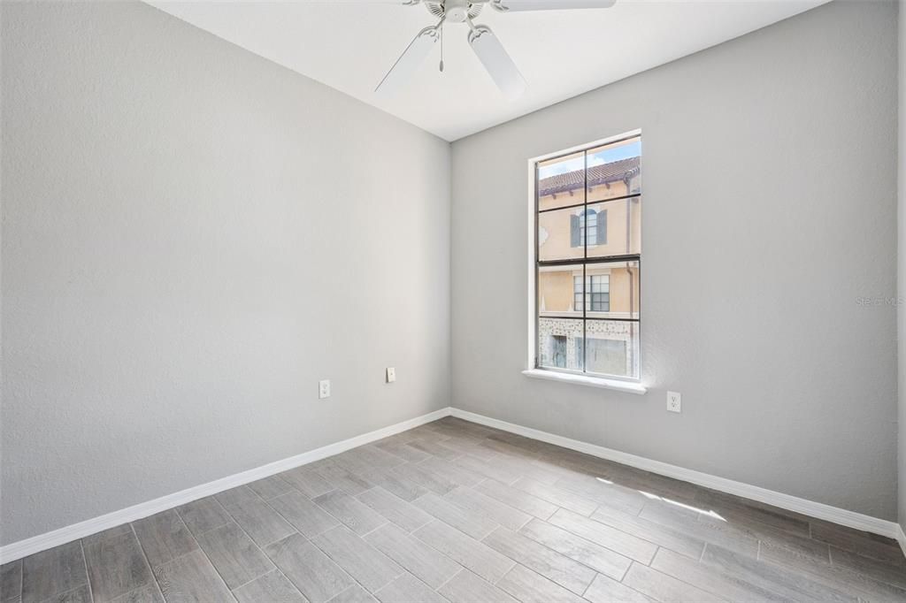For Sale: $264,999 (2 beds, 2 baths, 1361 Square Feet)