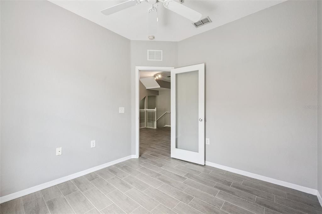 For Sale: $264,999 (2 beds, 2 baths, 1361 Square Feet)