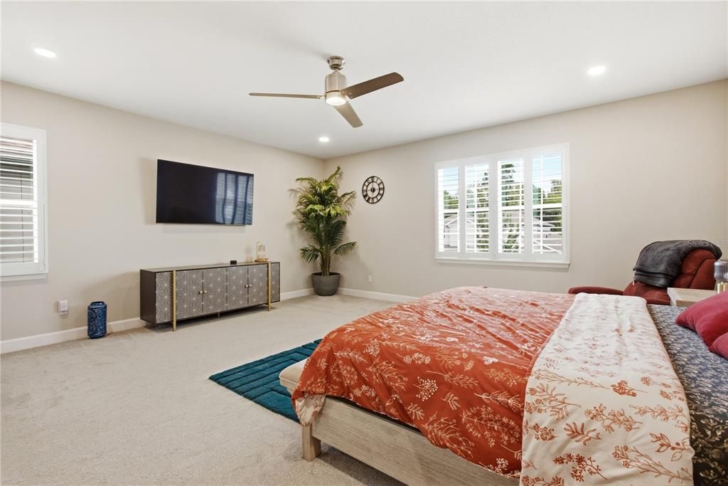 For Sale: $775,000 (5 beds, 3 baths, 3273 Square Feet)