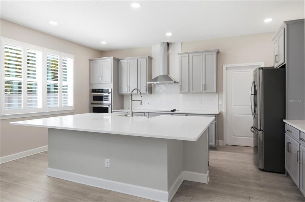 For Sale: $775,000 (5 beds, 3 baths, 3273 Square Feet)