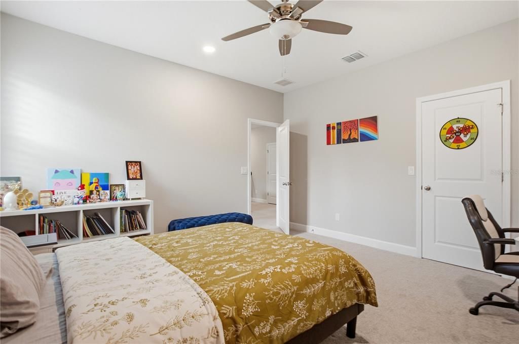For Sale: $775,000 (5 beds, 3 baths, 3273 Square Feet)