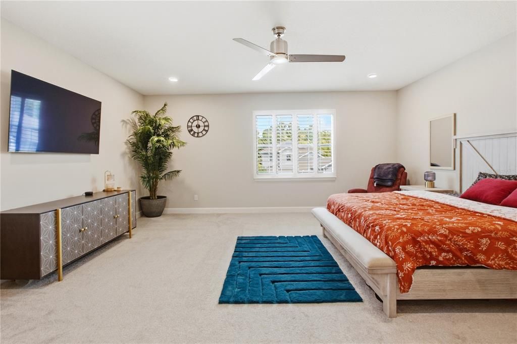 For Sale: $775,000 (5 beds, 3 baths, 3273 Square Feet)