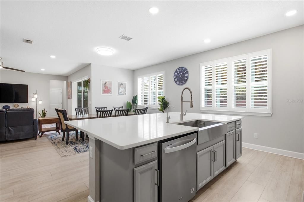 For Sale: $775,000 (5 beds, 3 baths, 3273 Square Feet)