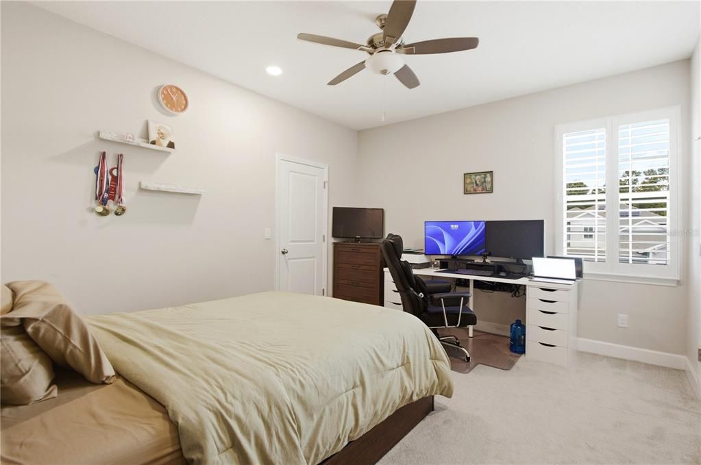 For Sale: $775,000 (5 beds, 3 baths, 3273 Square Feet)