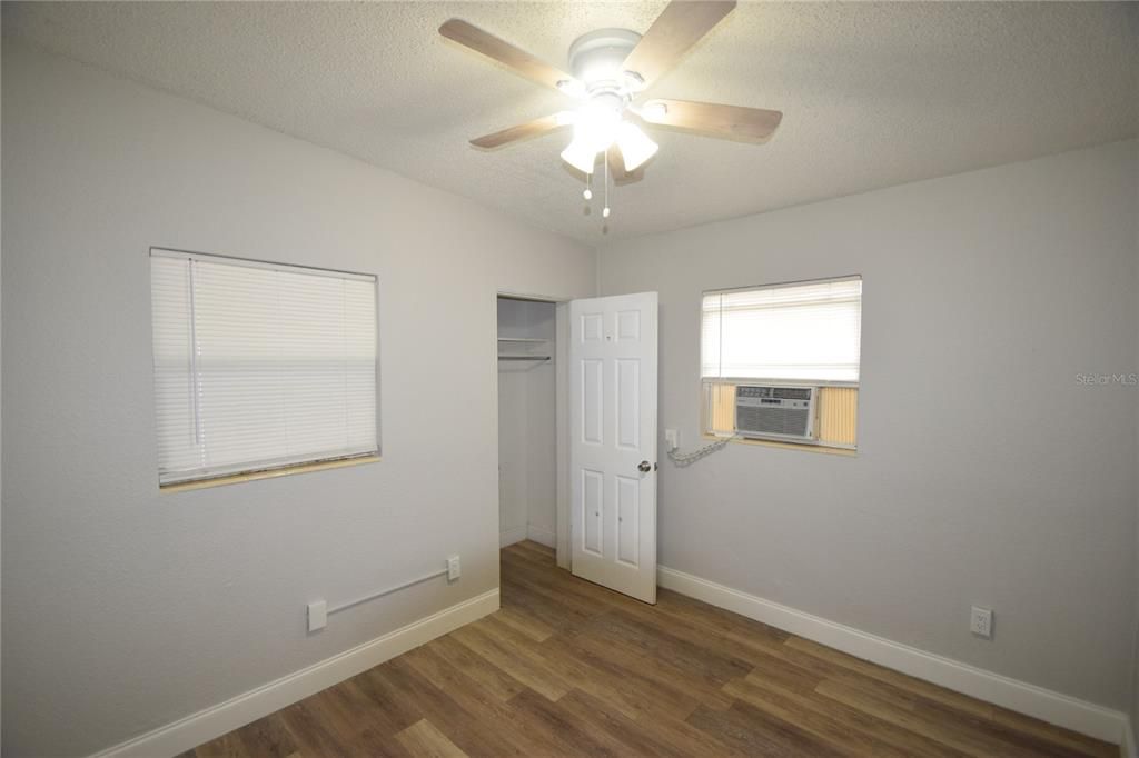 For Rent: $1,295 (2 beds, 1 baths, 696 Square Feet)