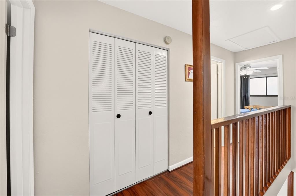 For Sale: $159,900 (2 beds, 2 baths, 1256 Square Feet)