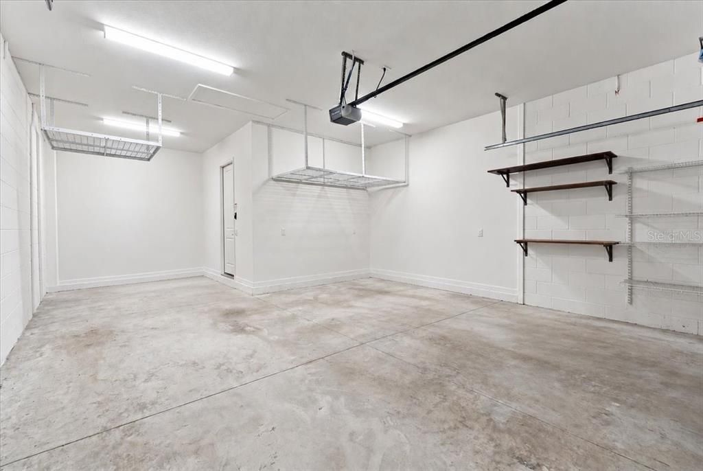 En Venta: $575,000 (3 camas, 2 baños, 2202 Pies cuadrados)