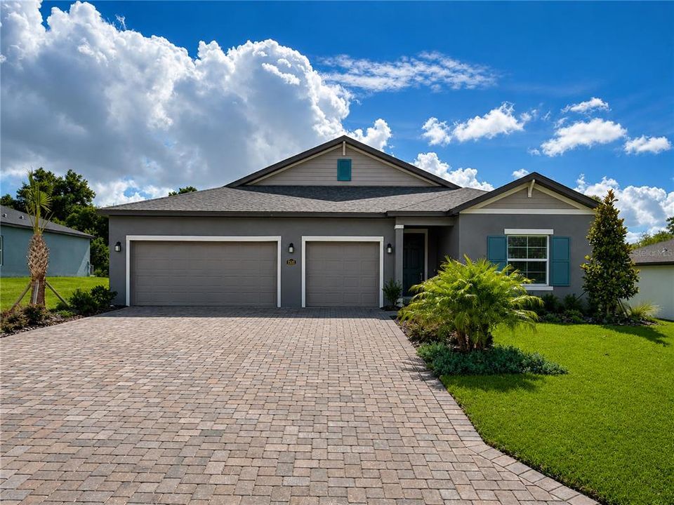 For Sale: $308,440 (3 beds, 2 baths, 1843 Square Feet)