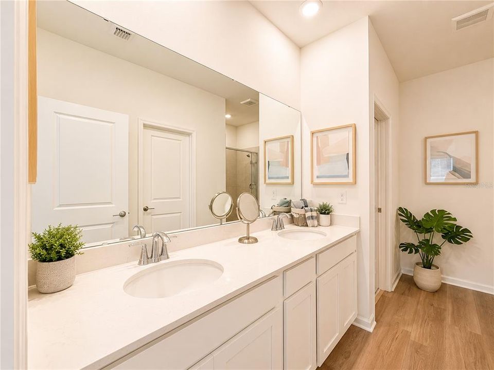 For Sale: $308,440 (3 beds, 2 baths, 1843 Square Feet)