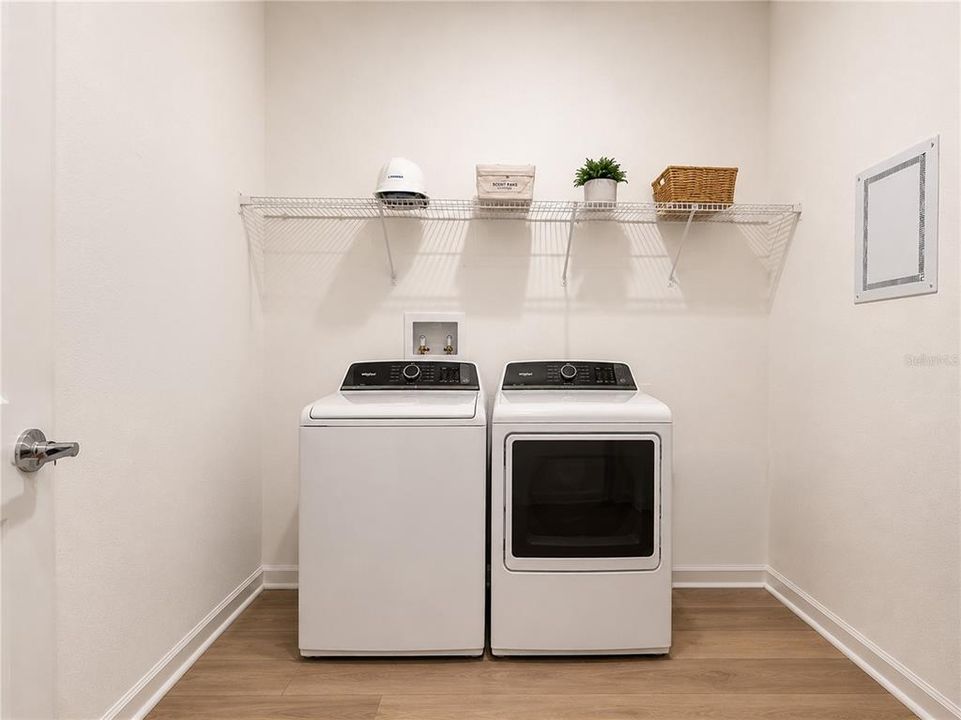 For Sale: $308,440 (3 beds, 2 baths, 1843 Square Feet)