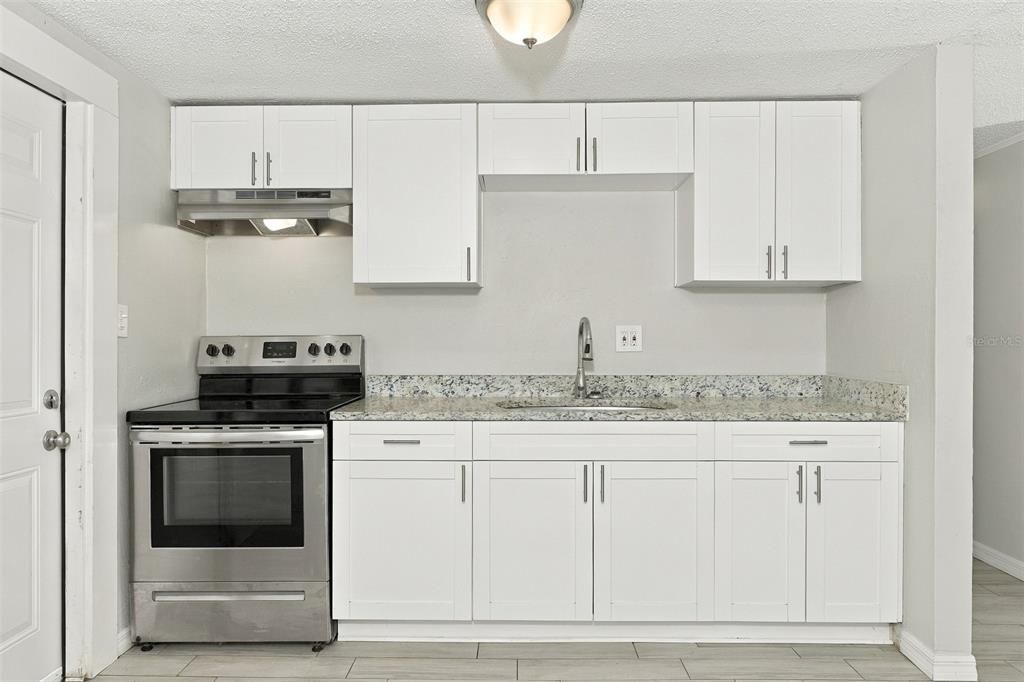 For Rent: $1,655 (3 beds, 1 baths, 1000 Square Feet)