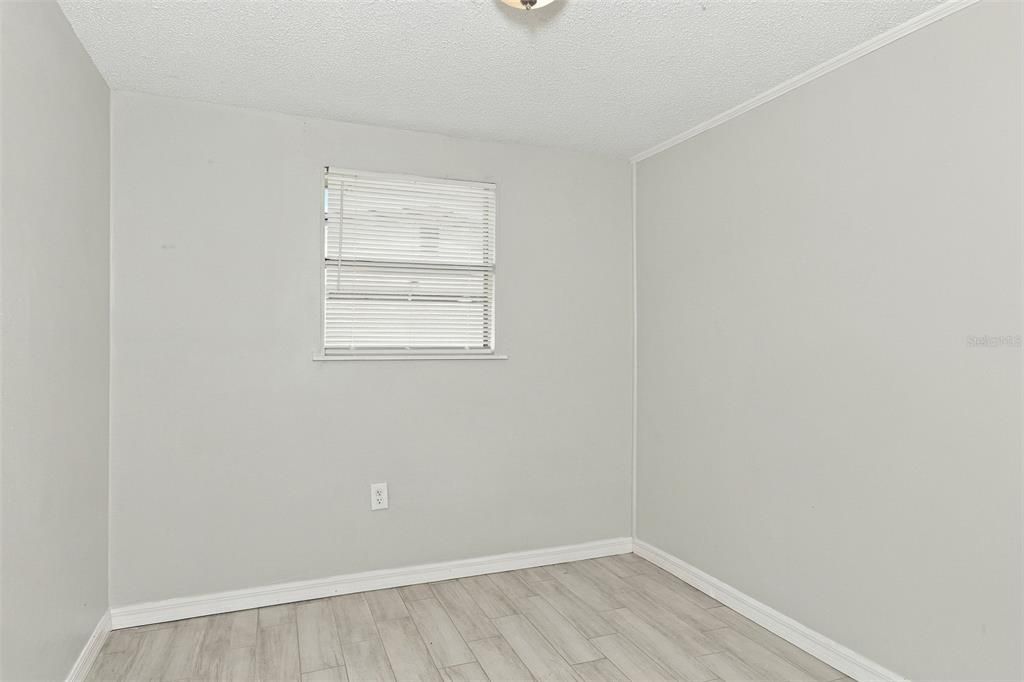 For Rent: $1,655 (3 beds, 1 baths, 1000 Square Feet)