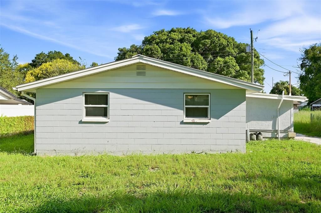 For Rent: $1,655 (3 beds, 1 baths, 1000 Square Feet)