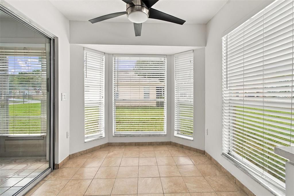 For Sale: $320,000 (2 beds, 2 baths, 1646 Square Feet)