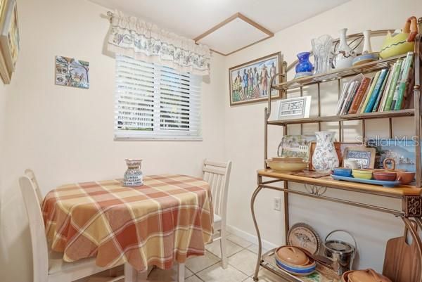 En Venta: $220,000 (2 camas, 2 baños, 1100 Pies cuadrados)