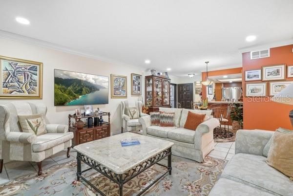 En Venta: $220,000 (2 camas, 2 baños, 1100 Pies cuadrados)