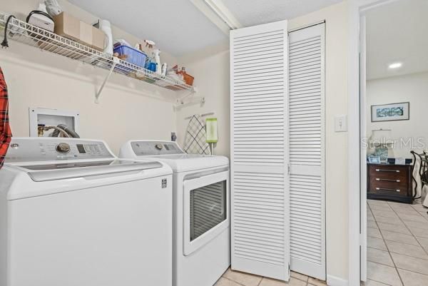 En Venta: $220,000 (2 camas, 2 baños, 1100 Pies cuadrados)
