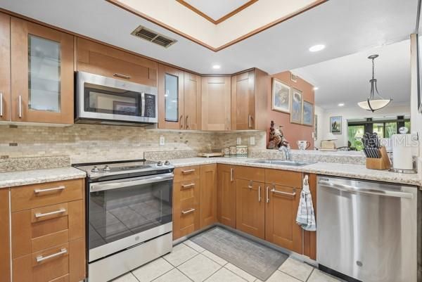 En Venta: $220,000 (2 camas, 2 baños, 1100 Pies cuadrados)