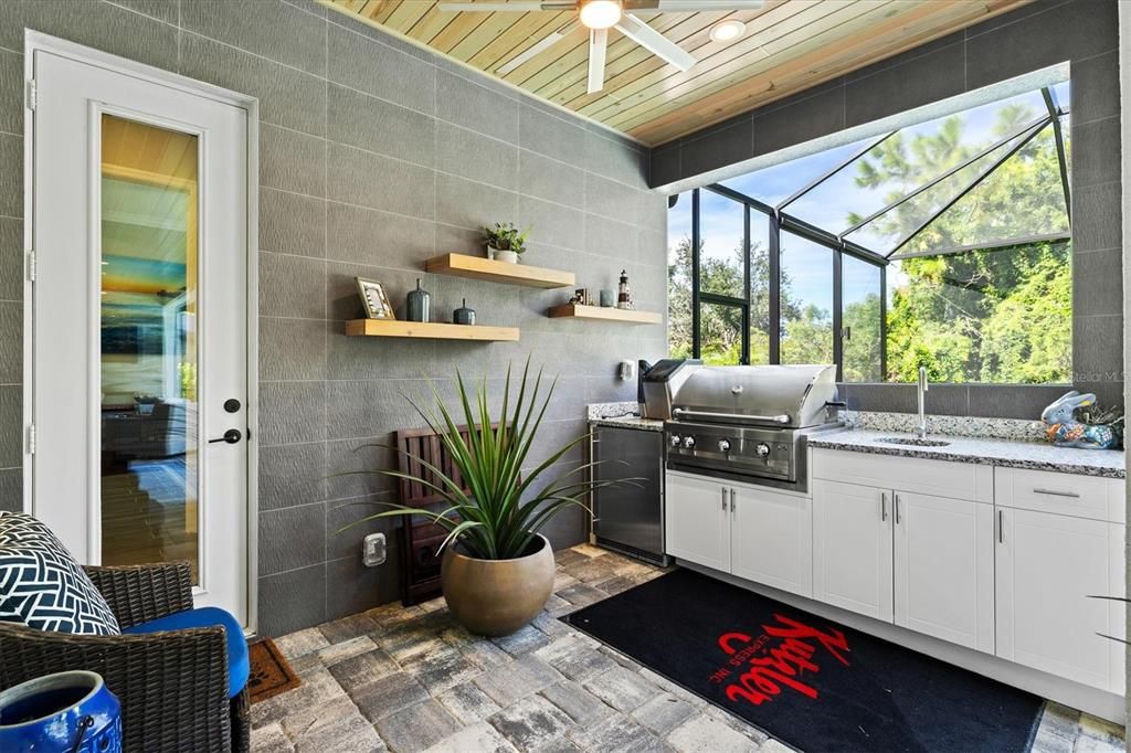 En Venta: $1,165,000 (3 camas, 3 baños, 2908 Pies cuadrados)