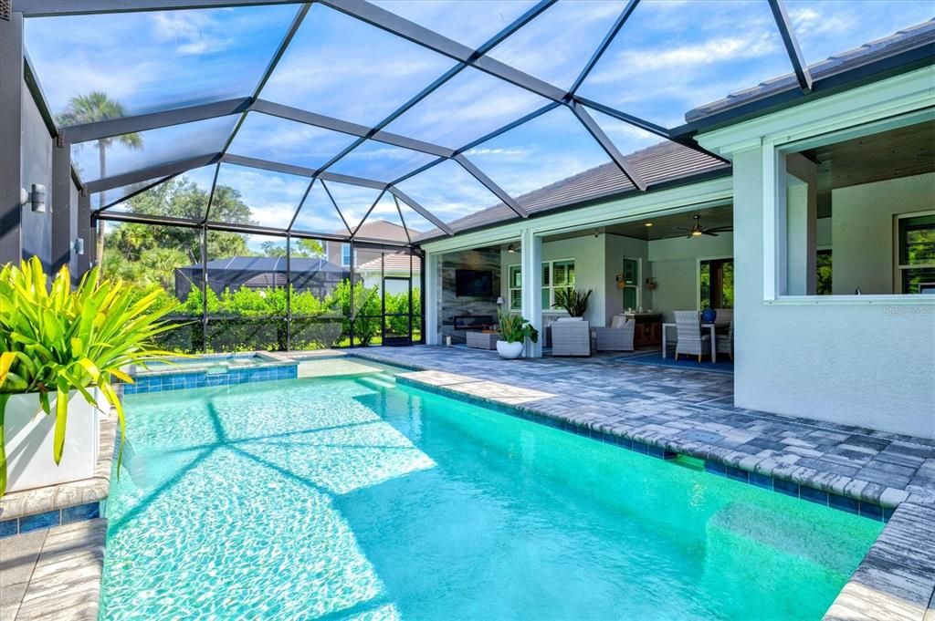 En Venta: $1,165,000 (3 camas, 3 baños, 2908 Pies cuadrados)
