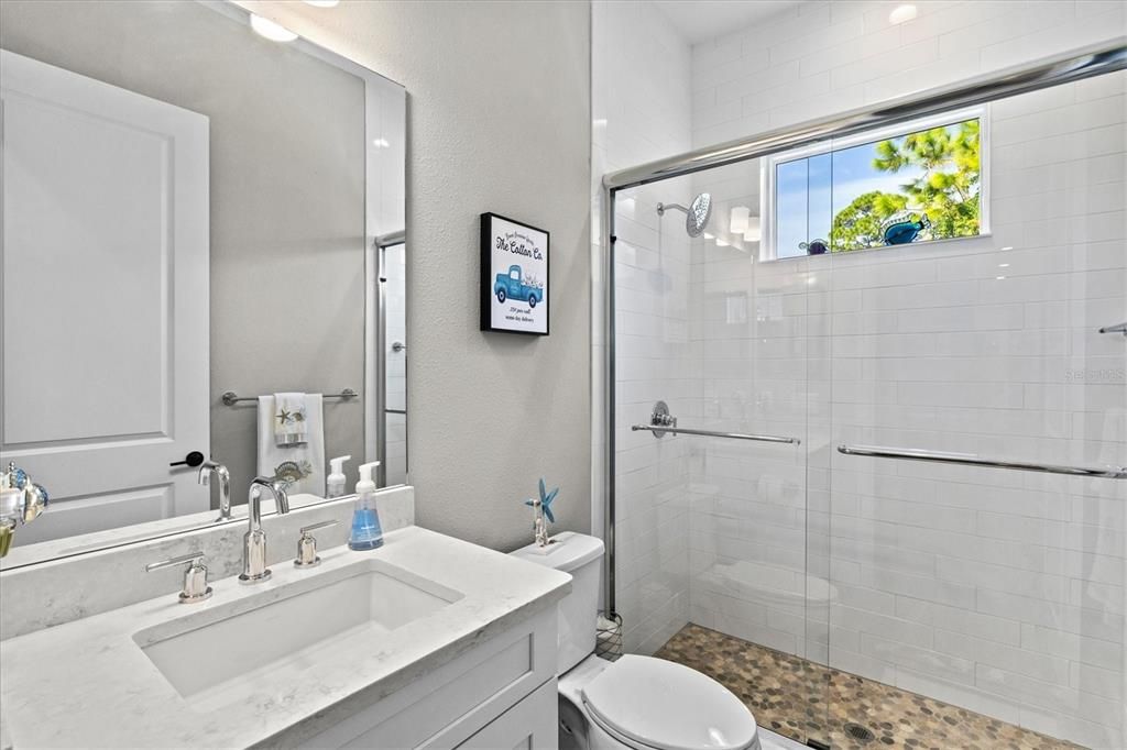 En Venta: $1,165,000 (3 camas, 3 baños, 2908 Pies cuadrados)