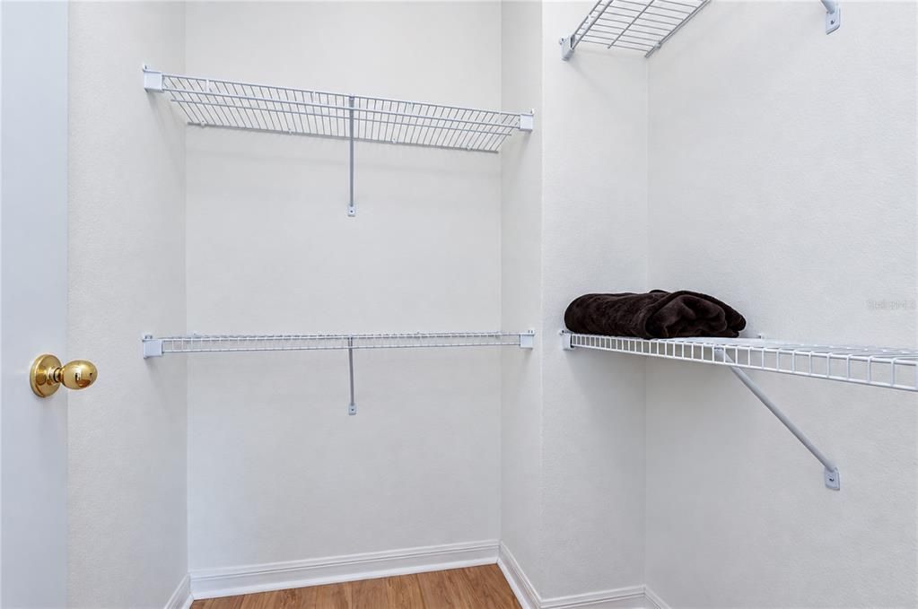 En Venta: $400,000 (4 camas, 2 baños, 3134 Pies cuadrados)