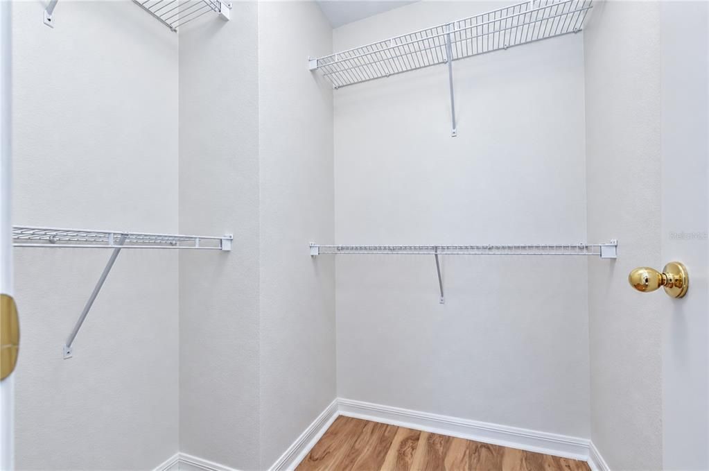 En Venta: $400,000 (4 camas, 2 baños, 3134 Pies cuadrados)