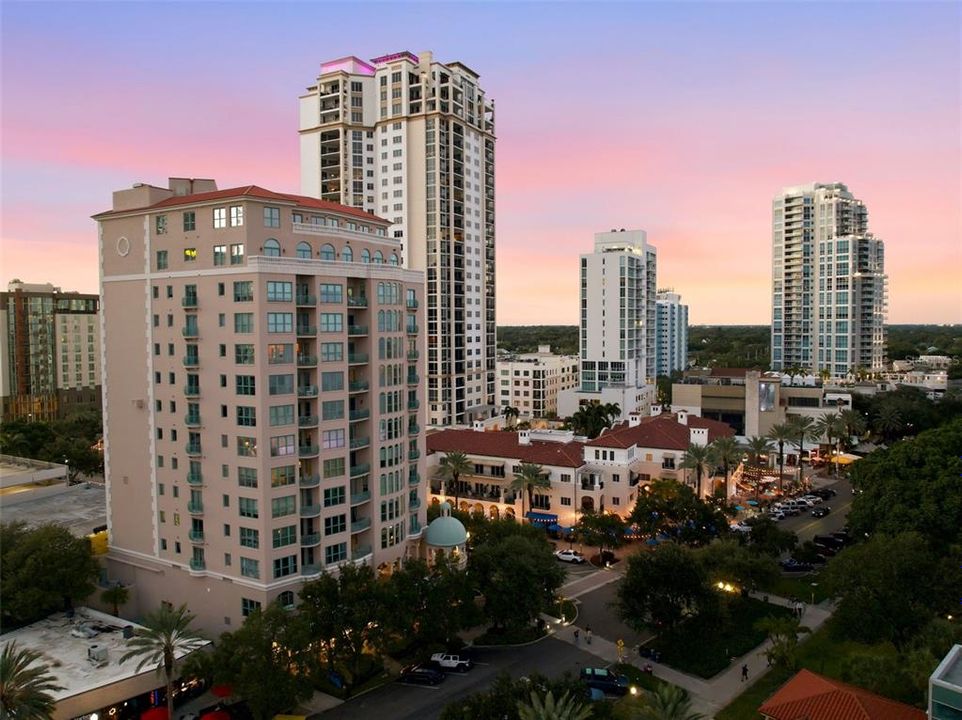 For Sale: $1,700,000 (3 beds, 2 baths, 2600 Square Feet)