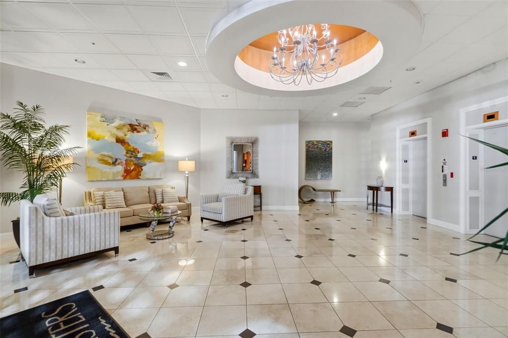 For Sale: $1,700,000 (3 beds, 2 baths, 2600 Square Feet)