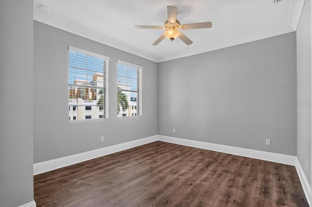 En Venta: $1,050,000 (3 camas, 3 baños, 2189 Pies cuadrados)