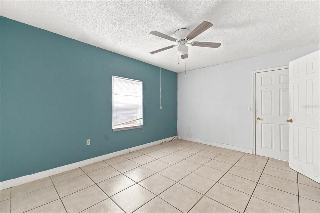 For Sale: $240,000 (2 beds, 2 baths, 1008 Square Feet)