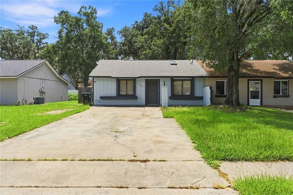 For Sale: $240,000 (2 beds, 2 baths, 1008 Square Feet)