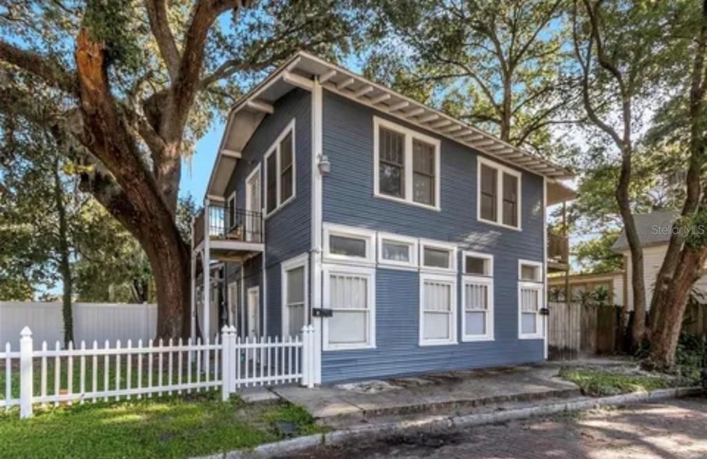 For Rent: $1,600 (2 beds, 2 baths, 600 Square Feet)