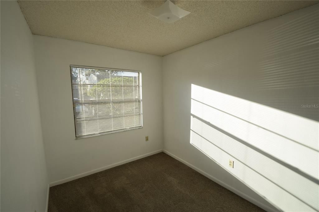 For Rent: $1,350 (2 beds, 1 baths, 662 Square Feet)