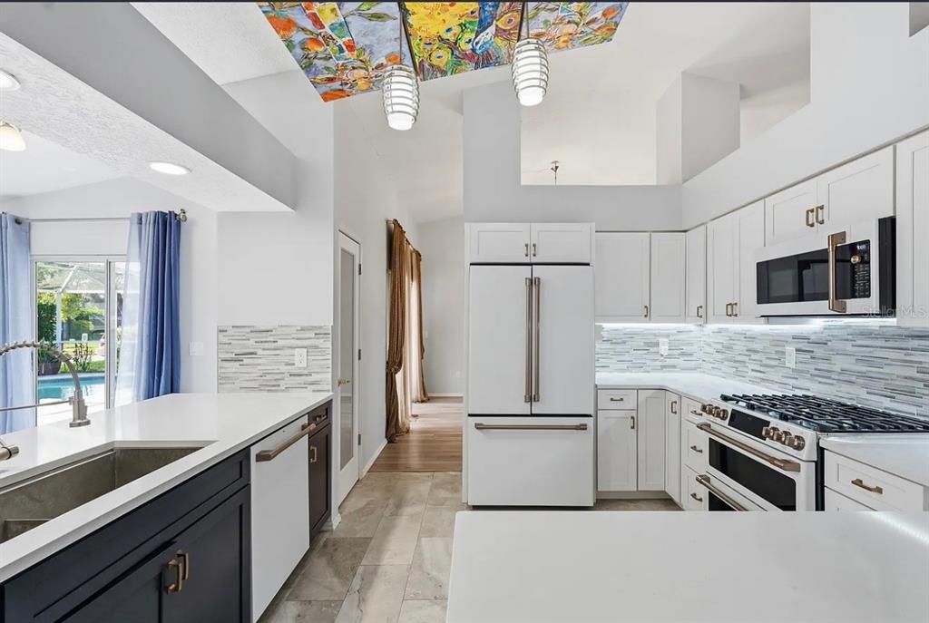 For Sale: $625,000 (3 beds, 2 baths, 2255 Square Feet)