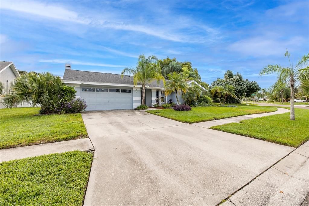 For Sale: $625,000 (3 beds, 2 baths, 2255 Square Feet)