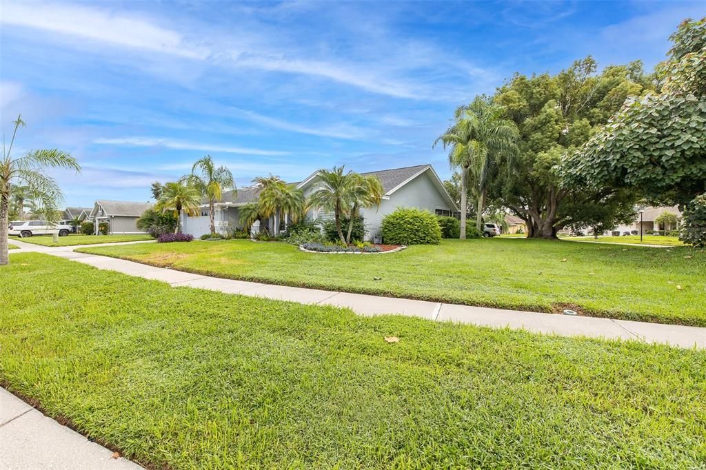 For Sale: $625,000 (3 beds, 2 baths, 2255 Square Feet)