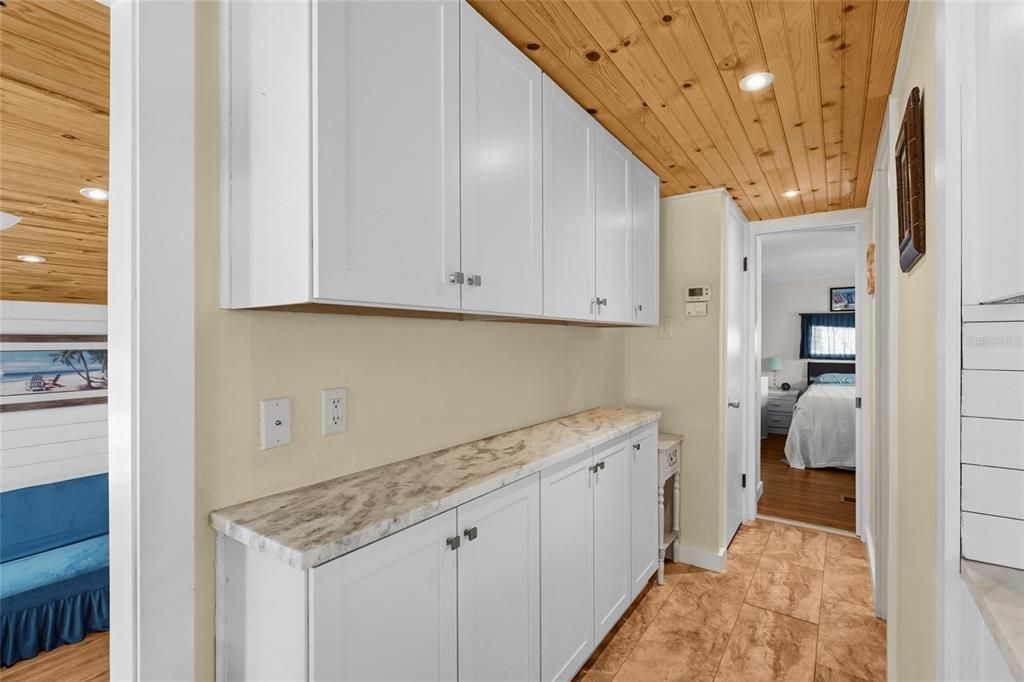 На продажу: $189,900 (1 спален, 2 ванн, 793 Квадратных фут)