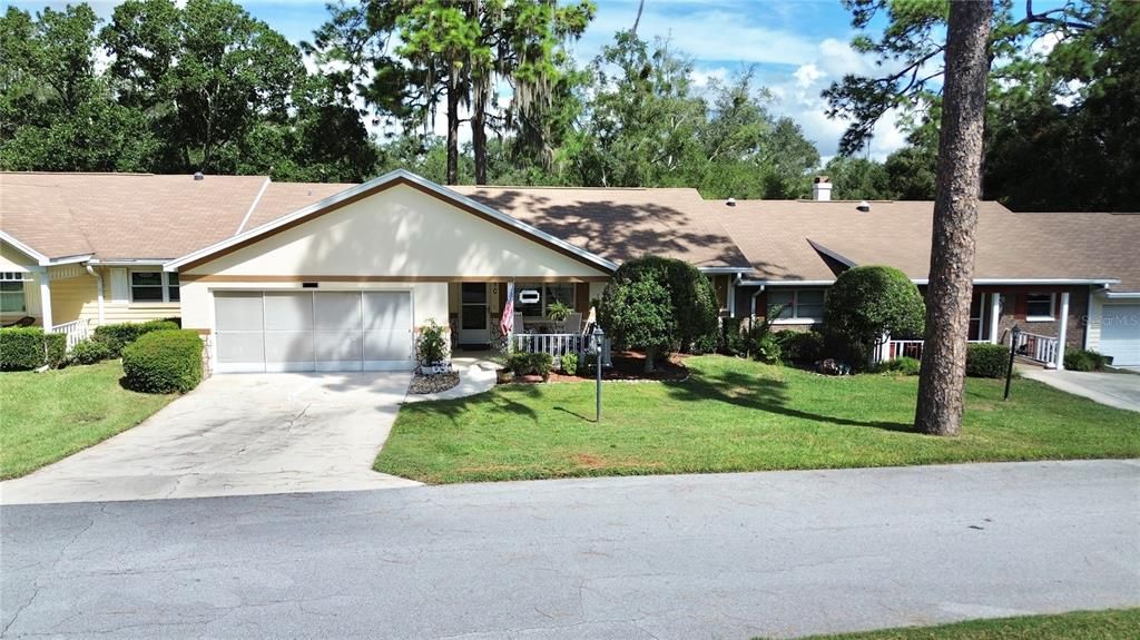 For Sale: $159,900 (2 beds, 2 baths, 1492 Square Feet)