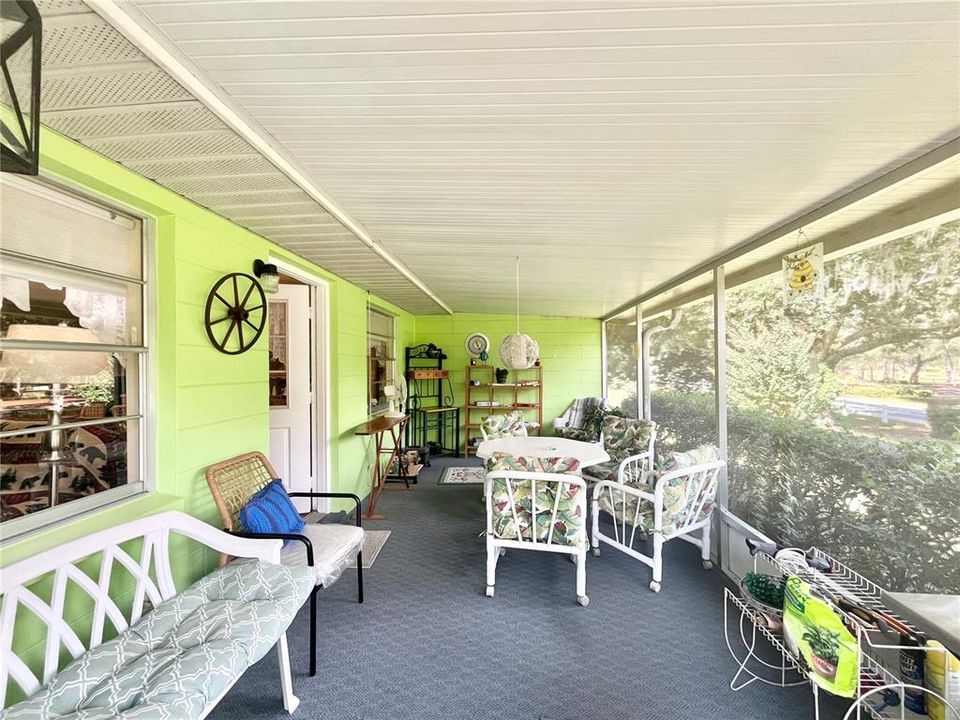 For Sale: $159,900 (2 beds, 2 baths, 1492 Square Feet)