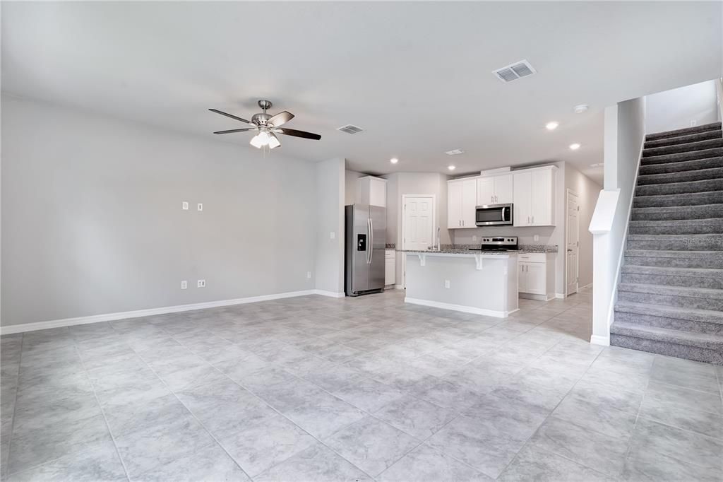 For Rent: $2,500 (3 beds, 2 baths, 1498 Square Feet)