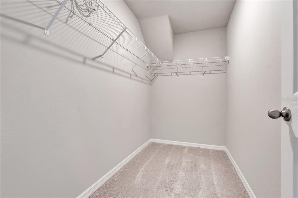 For Rent: $2,500 (3 beds, 2 baths, 1498 Square Feet)